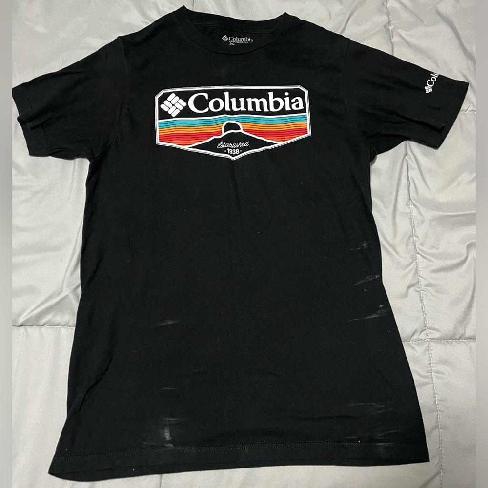 Black Columbia shirt